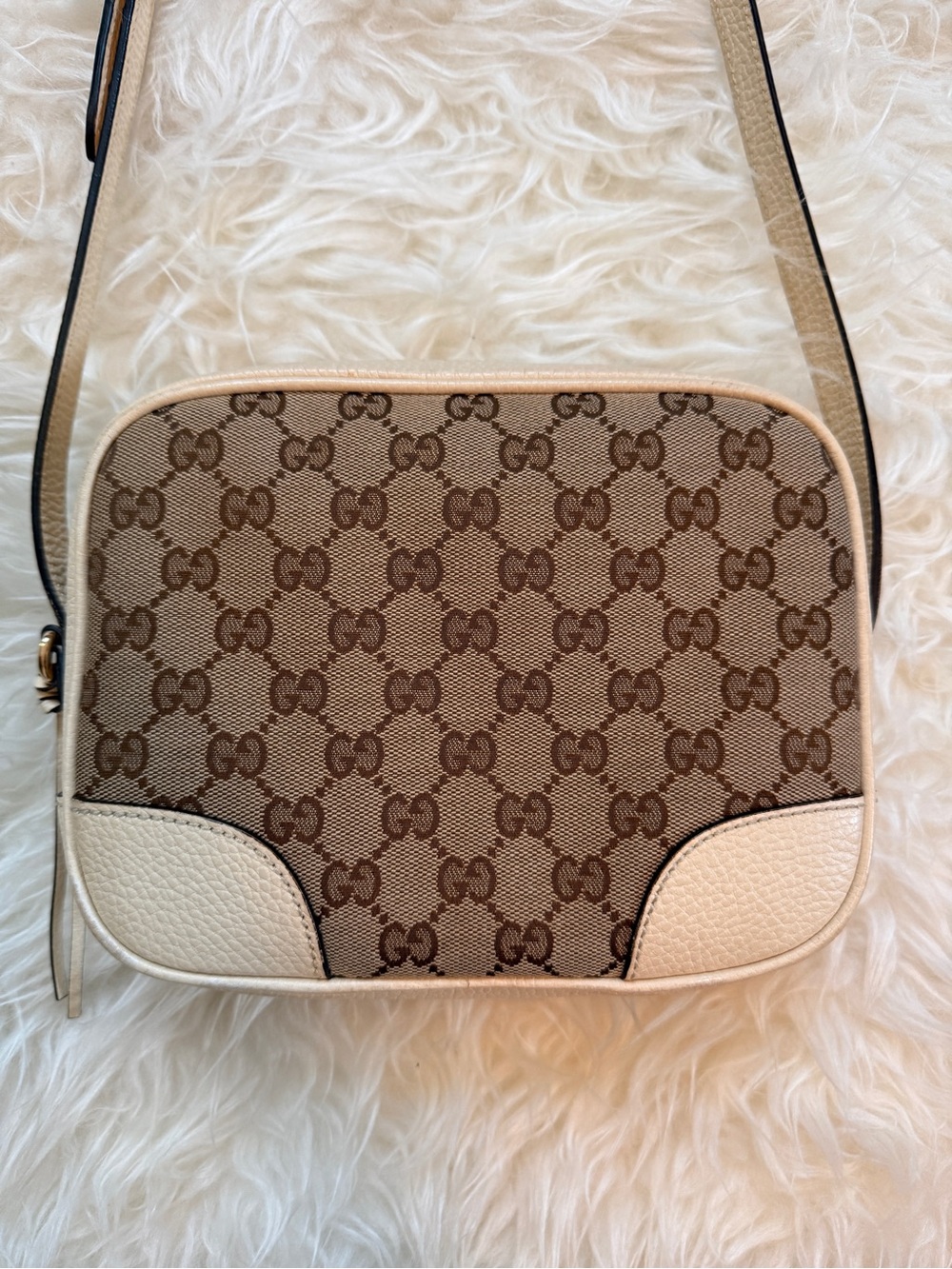 Gucci GG Supreme Crossbody Bag with Cream Trim